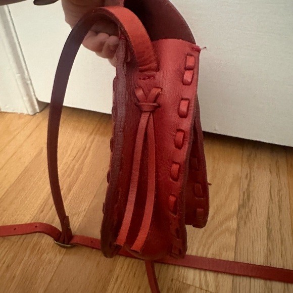 MADEWELL Red Small LEATHER FLAP COVER HANDMADE SADDLE MESSENGER Crossbody - Picture 10 of 11